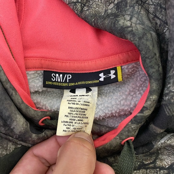 Under Armour Mossy Oak Camo Big Pink Logo Hoodie Women's Small Semi-Fitted - Picture 9 of 9